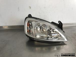 Gebrauchte Scheinwerfer rechts Opel Corsa C (F08/68) 1.2 16V Preis auf Anfrage angeboten von Auto- en demontagebedrijf Eindewege