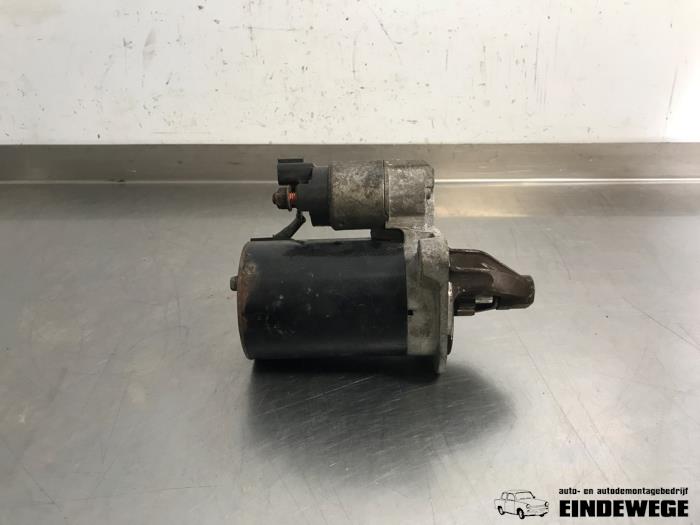 Begagnade Startmotor Hyundai Veloster 1.6 GDI 16V Pris € 30,00 Marginaltabell erbjuds av Auto- en demontagebedrijf Eindewege