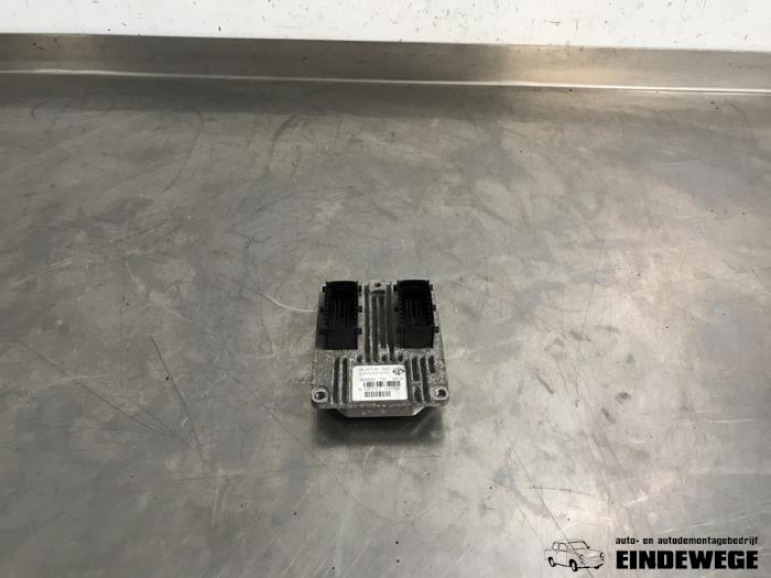 Used Engine management computer Fiat Grande Punto (199) 1.4 Price € 105,00 Margin scheme offered by Auto- en demontagebedrijf Eindewege