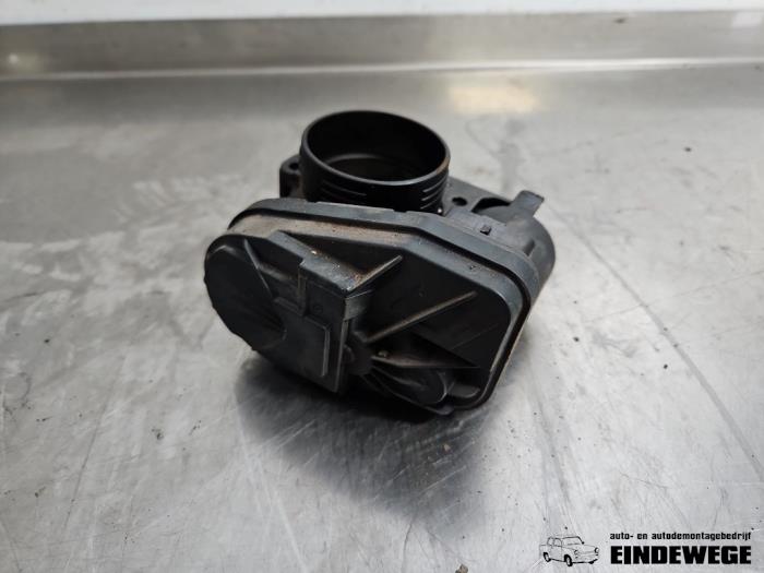 Gebrauchte Drosselklappengehäuse Peugeot Partner Tepee (7A/B/C/D/E/F/G/J/P/S) 1.6 Phase 1 Preis € 52,50 Margenregelung angeboten von Auto- en demontagebedrijf Eindewege