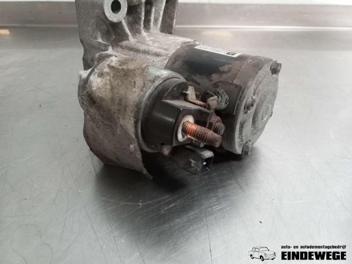 Begagnade Startmotor Peugeot 308 (4A/C) 1.6 VTI 16V Pris € 30,00 Marginaltabell erbjuds av Auto- en demontagebedrijf Eindewege