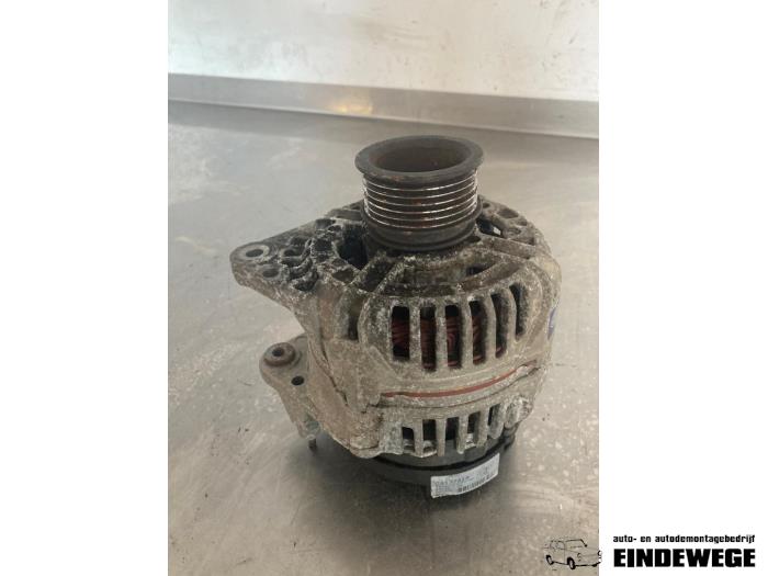 Used Dynamo Volkswagen Bora (1J2) 1.6 16V Price € 35,00 Margin scheme offered by Auto- en demontagebedrijf Eindewege