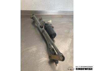 Używane Silnik i mechanizm wycieraczki Peugeot 106 II 1.4 XN,XR,XS,XT Cena € 30,00 Procedura marży oferowane przez Auto- en demontagebedrijf Eindewege