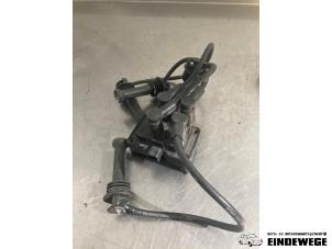 Gebrauchte Zündspule Ford Fiesta 6 (JA8) 1.4 16V Preis € 35,00 Margenregelung angeboten von Auto- en demontagebedrijf Eindewege