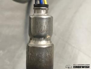 Lambda probe from a Audi A5 Sportback (F5A/F5F) 2.0 TDI 16V Quattro 2018