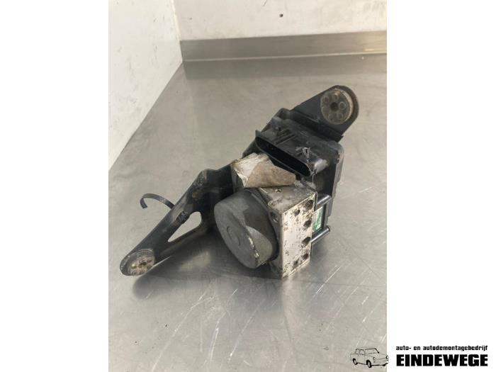 Begagnade ABS-pump Renault Kangoo Express (FW) 1.5 dCi 70 Pris € 78,50 Marginaltabell erbjuds av Auto- en demontagebedrijf Eindewege