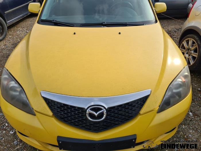 Usagé Capot Mazda 3 Sport (BK) 1.6i 16V Prix € 105,00 Règlement à la marge proposé par Auto- en demontagebedrijf Eindewege