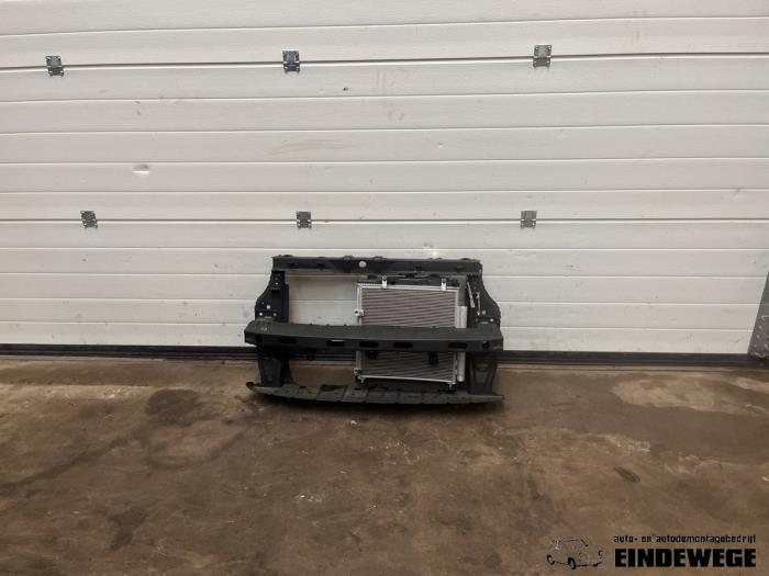 Begagnade Front Mitsubishi Attrage (A1) 1.2 12V Pris € 157,50 Marginaltabell erbjuds av Auto- en demontagebedrijf Eindewege