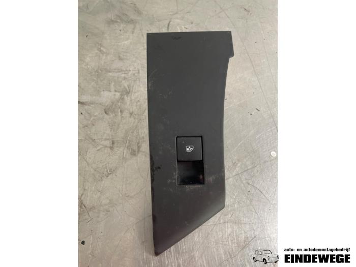 Usados Interruptor de ventanilla eléctrica Opel Astra J (PC6/PD6/PE6/PF6) 1.6 16V Ecotec Precio € 10,00 Norma de margen ofrecido por Auto- en demontagebedrijf Eindewege