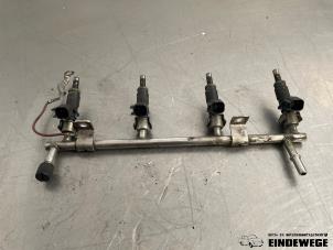 Begagnade Bränsleinsprutningsmunstycke Opel Astra J (PC6/PD6/PE6/PF6) 1.6 16V Ecotec Pris € 52,50 Marginaltabell erbjuds av Auto- en demontagebedrijf Eindewege