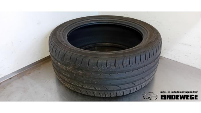 Używane Opona Cena na żądanie oferowane przez Auto- en demontagebedrijf Eindewege