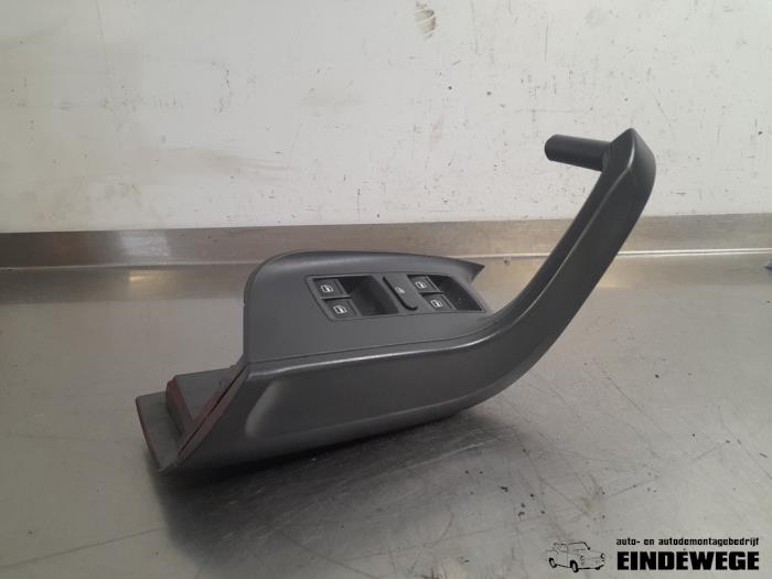 Usados Interruptor combinado de ventanillas Seat Ibiza IV (6J5) 1.2 TDI Ecomotive Precio € 20,00 Norma de margen ofrecido por Auto- en demontagebedrijf Eindewege