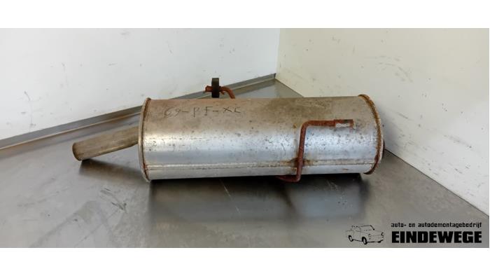 Gebrauchte Auspuff Enddämpfer Peugeot 206 (2A/C/H/J/S) 1.1 XN,XR Preis € 32,50 Margenregelung angeboten von Auto- en demontagebedrijf Eindewege