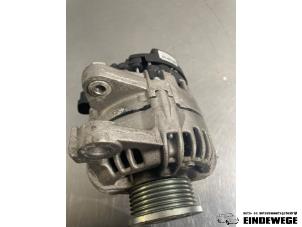 Dynamo van een Toyota Yaris II (P9) 1.4 D-4D 2008