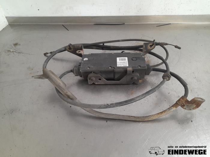 Gebrauchte Handbremse Motor Renault Espace (JK) 2.0 Turbo 16V Grand Espace Preis € 338,50 Margenregelung angeboten von Auto- en demontagebedrijf Eindewege