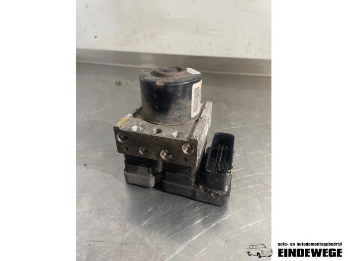 Usagé Pompe ABS Peugeot 207/207+ (WA/WC/WM) 1.4 16V Vti Prix € 52,50 Règlement à la marge proposé par Auto- en demontagebedrijf Eindewege