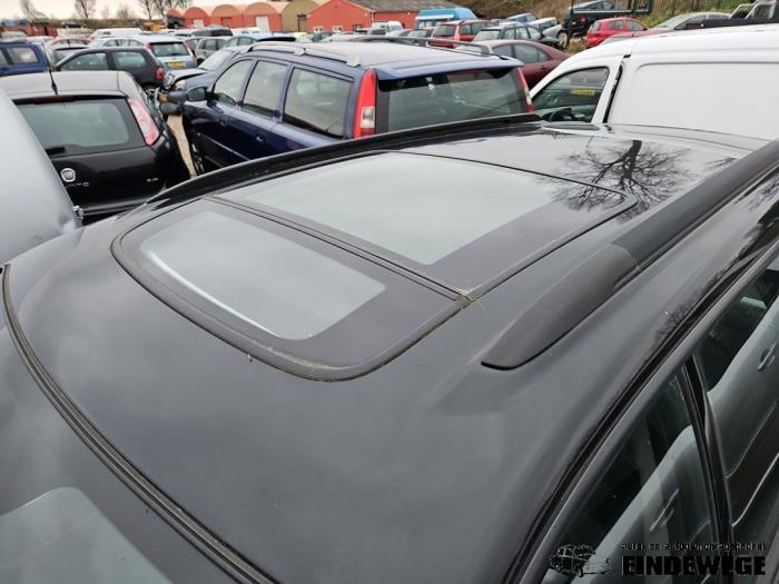 Używane Szyberdach Subaru Outback (BP) 2.5 16V Cena na żądanie oferowane przez Auto- en demontagebedrijf Eindewege