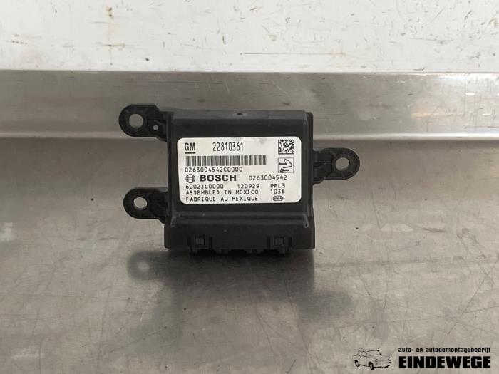Begagnade PDC-modul Opel Zafira Tourer (P12) 2.0 CDTI 16V 110 Ecotec Pris € 25,00 Marginaltabell erbjuds av Auto- en demontagebedrijf Eindewege