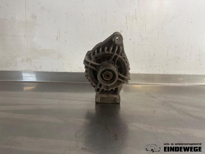 Begagnade Dynamo Ford Focus 2 C+C 1.6 16V Pris € 35,00 Marginaltabell erbjuds av Auto- en demontagebedrijf Eindewege