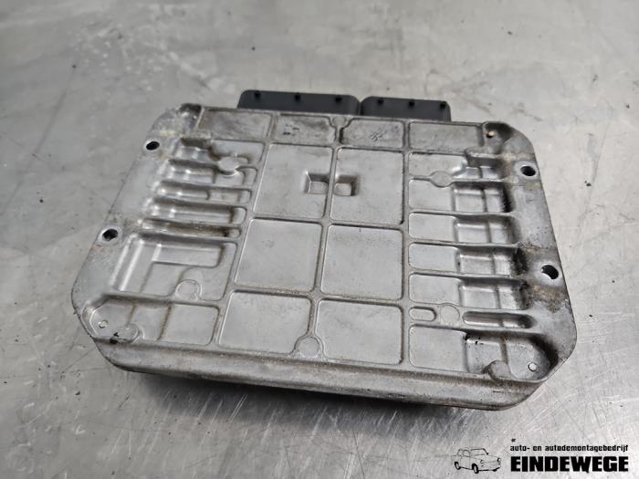 Engine management computer from a Opel Astra J Sports Tourer (PD8/PE8/PF8) 1.7 CDTi 16V 2011