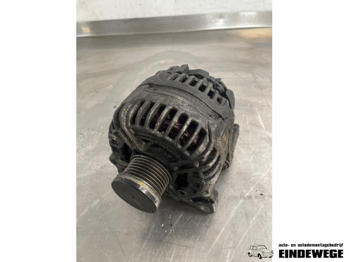 Begagnade Dynamo Volkswagen Touran (1T1/T2) 1.4 16V TSI 140 Pris € 35,00 Marginaltabell erbjuds av Auto- en demontagebedrijf Eindewege