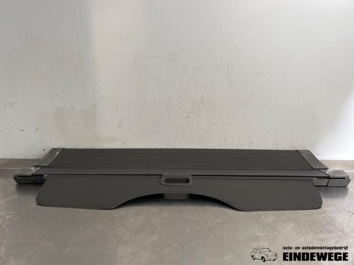 Parcel shelf