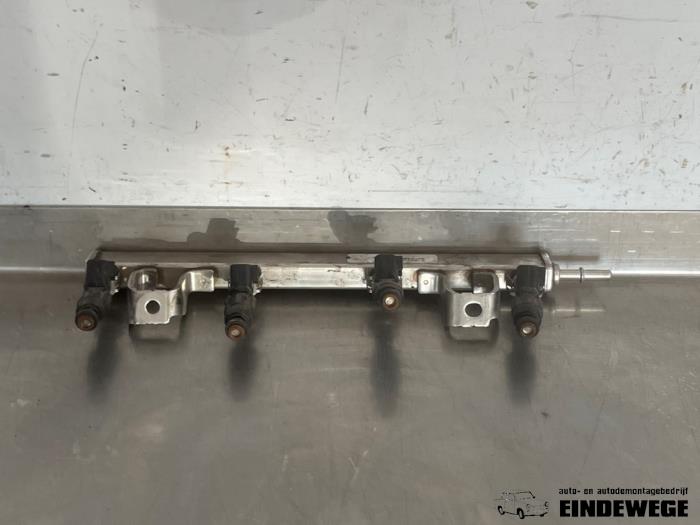 Usagé Système d'injection Volvo V50 (MW) 1.8 16V Prix € 52,50 Règlement à la marge proposé par Auto- en demontagebedrijf Eindewege