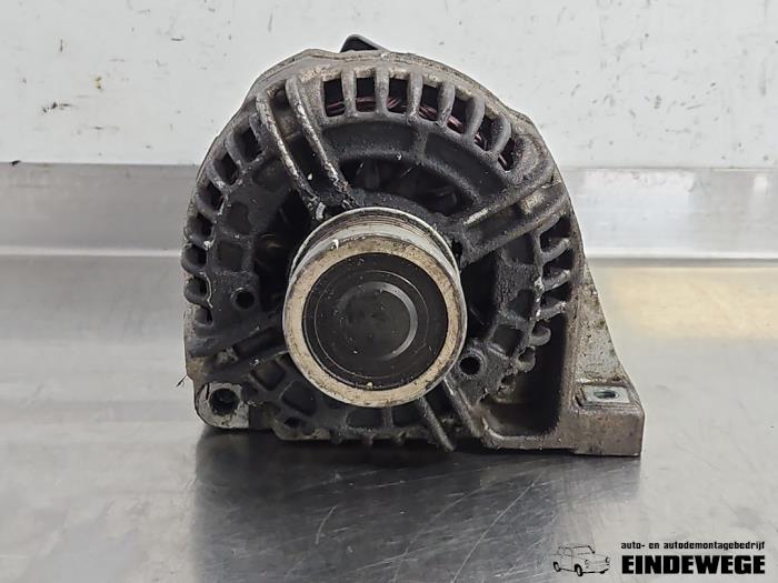 Begagnade Dynamo Volvo S60 I (RS/HV) 2.4 20V 170 Pris € 40,00 Marginaltabell erbjuds av Auto- en demontagebedrijf Eindewege