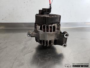 Dynamo van een Fiat Punto II (188) 1.4 16V 2005