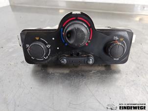 Begagnade Värmekontrollpanel Renault Clio III (BR/CR) 1.5 dCi FAP Pris € 25,00 Marginaltabell erbjuds av Auto- en demontagebedrijf Eindewege