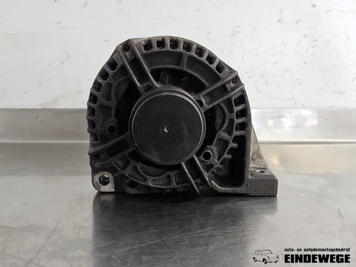 Begagnade Dynamo Volvo S60 I (RS/HV) 2.4 20V 170 Pris € 35,00 Marginaltabell erbjuds av Auto- en demontagebedrijf Eindewege