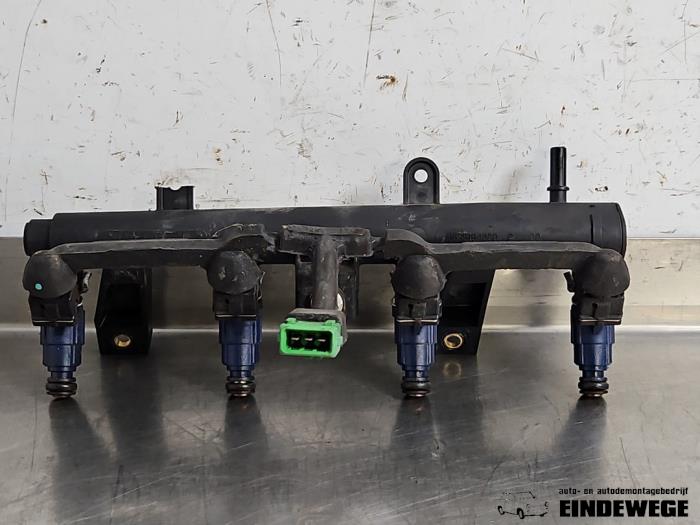 Usagé Système d'injection Peugeot 206 (2A/C/H/J/S) 1.4 XR,XS,XT,Gentry Prix € 52,50 Règlement à la marge proposé par Auto- en demontagebedrijf Eindewege