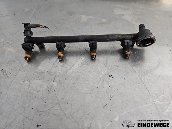 Usagé Système d'injection Renault Clio II (BB/CB) 1.6 16V Prix € 40,00 Règlement à la marge proposé par Auto- en demontagebedrijf Eindewege
