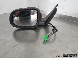 Begagnade Skärmspegel, vänster Volvo C30 (EK/MK) 1.6 D 16V Pris € 138,50 Marginaltabell erbjuds av Auto- en demontagebedrijf Eindewege