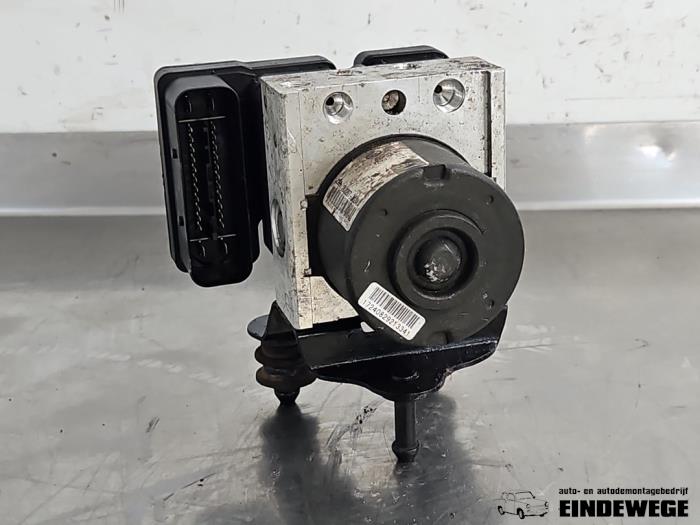 Begagnade ABS-pump Seat Altea (5P1) 2.0 FSI 16V Pris € 63,50 Marginaltabell erbjuds av Auto- en demontagebedrijf Eindewege