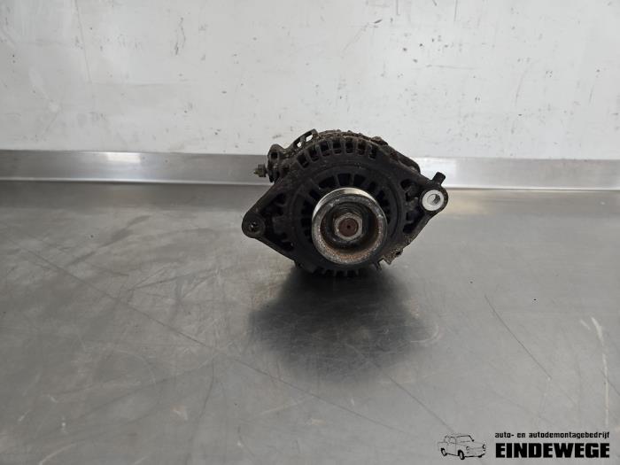 Usagé Dynamo Nissan Primera (P12) 1.8 16V Prix € 30,00 Règlement à la marge proposé par Auto- en demontagebedrijf Eindewege