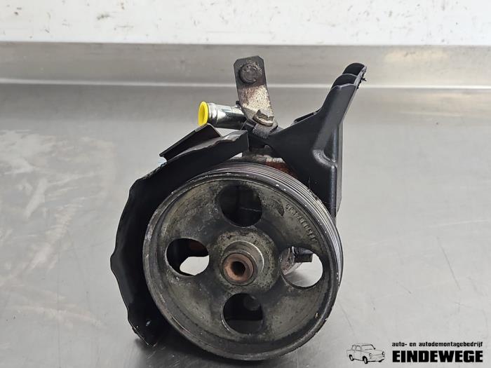 Usagé Pompe de direction Peugeot Bipper (AA) 1.4 HDi Prix € 35,00 Règlement à la marge proposé par Auto- en demontagebedrijf Eindewege