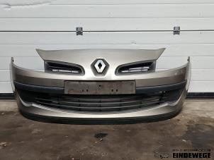 Used Front bumper Renault Clio III Estate/Grandtour (KR) 1.5 dCi 70 Price € 78,50 Margin scheme offered by Auto- en demontagebedrijf Eindewege