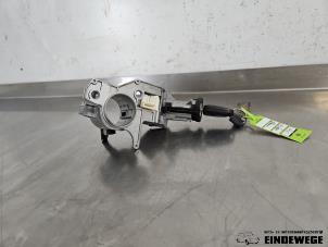 Usagé Serrure de contact + clé Opel Astra H (L48) 1.6 16V Twinport Prix € 35,00 Règlement à la marge proposé par Auto- en demontagebedrijf Eindewege