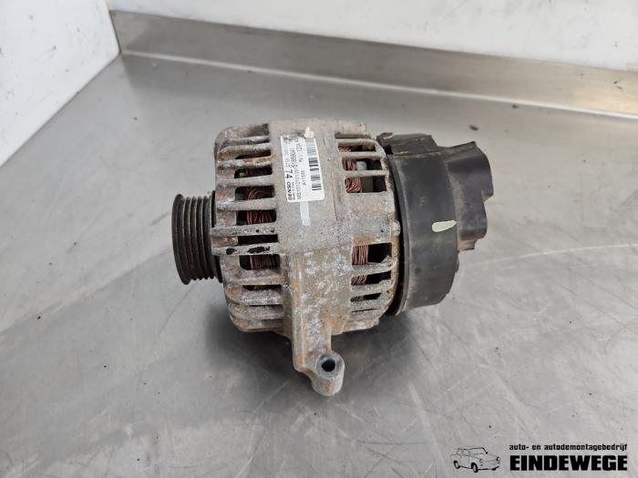 Begagnade Dynamo Ford Ka II 1.2 Pris € 35,00 Marginaltabell erbjuds av Auto- en demontagebedrijf Eindewege
