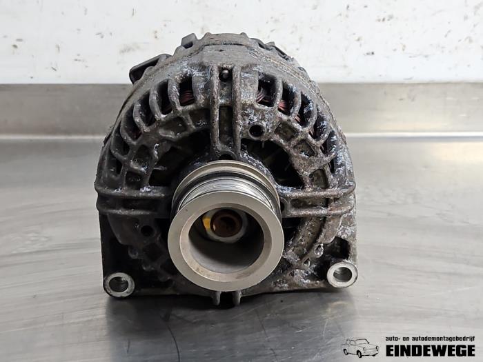 Begagnade Dynamo Opel Astra H SW (L35) 1.6 16V Twinport Pris € 30,00 Marginaltabell erbjuds av Auto- en demontagebedrijf Eindewege