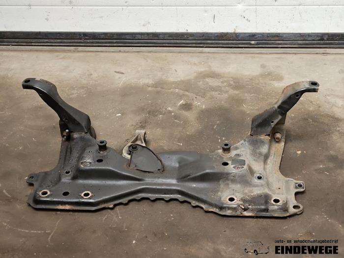 Faux châssis d'un Ford Focus 1 1.6 16V 2004