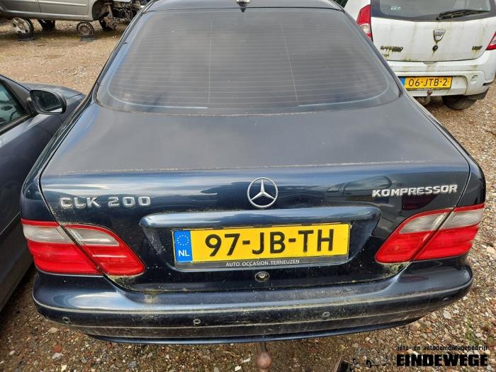 Gebrauchte Heckklappe Mercedes CLK (C208) 2.0 200K Evo 16V Preis € 78,50 Margenregelung angeboten von Auto- en demontagebedrijf Eindewege