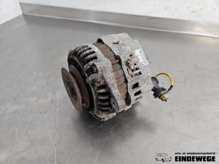 Gebrauchte Dynamo Nissan X-Trail (T30) 2.2 Di 4x4 Preis € 40,00 Margenregelung angeboten von Auto- en demontagebedrijf Eindewege