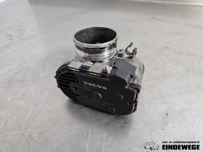 Usagé Boîtier accélérateur Volvo V60 I (FW/GW) 2.0 D3 20V Prix € 40,00 Règlement à la marge proposé par Auto- en demontagebedrijf Eindewege