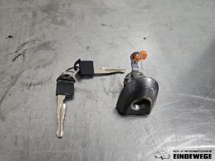 Usagé Kit serrure cylindre (complet) Nissan Note (E12) 1.2 68 Prix € 30,00 Règlement à la marge proposé par Auto- en demontagebedrijf Eindewege