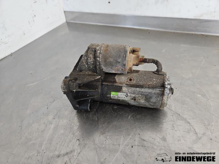 Gebrauchte Anlasser Renault Trafic New (FL) 1.9 dCi 82 16V Preis € 30,00 Margenregelung angeboten von Auto- en demontagebedrijf Eindewege