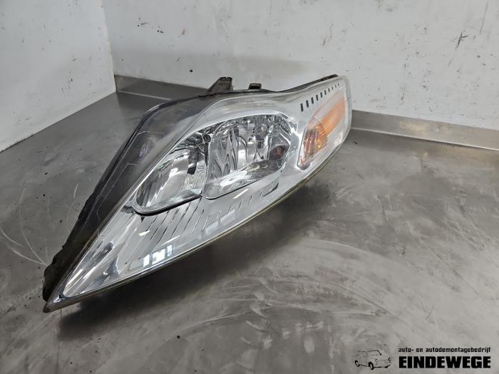 Gebrauchte Scheinwerfer links Ford Mondeo IV Wagon 1.6 Ti 16V Preis € 105,00 Margenregelung angeboten von Auto- en demontagebedrijf Eindewege