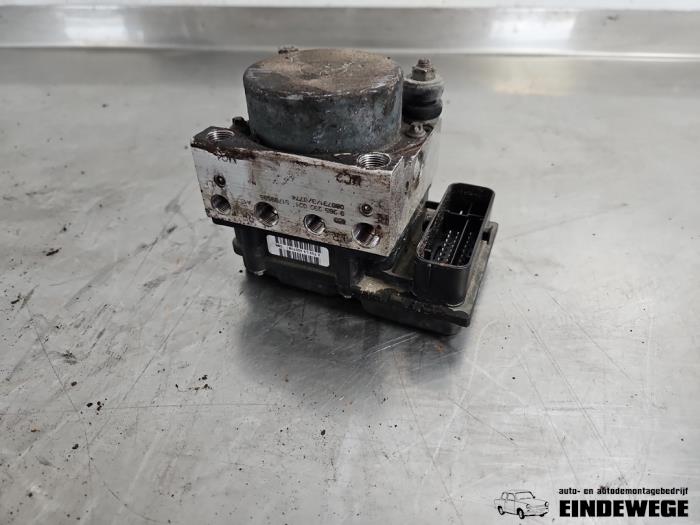 Begagnade ABS-pump Fiat Panda (169) 1.2 Fire Pris € 52,50 Marginaltabell erbjuds av Auto- en demontagebedrijf Eindewege