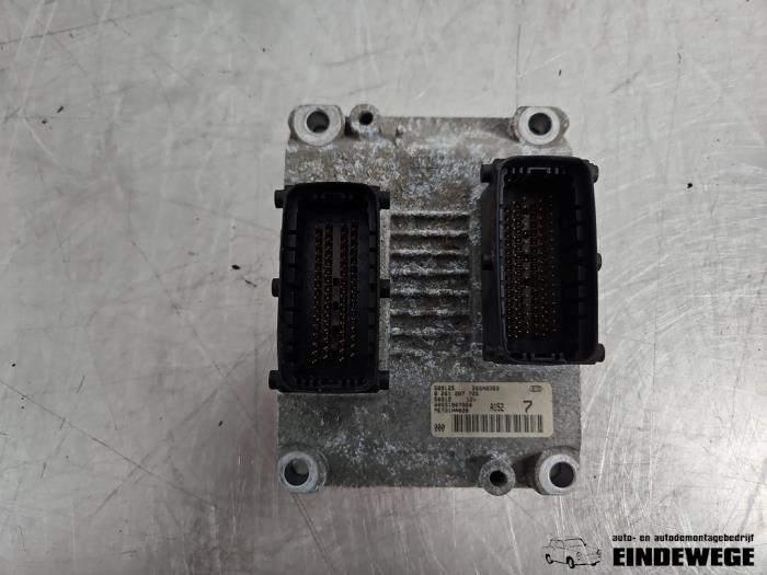 Used Engine management computer Alfa Romeo 147 (937) 2.0 Twin Spark 16V Price € 52,50 Margin scheme offered by Auto- en demontagebedrijf Eindewege
